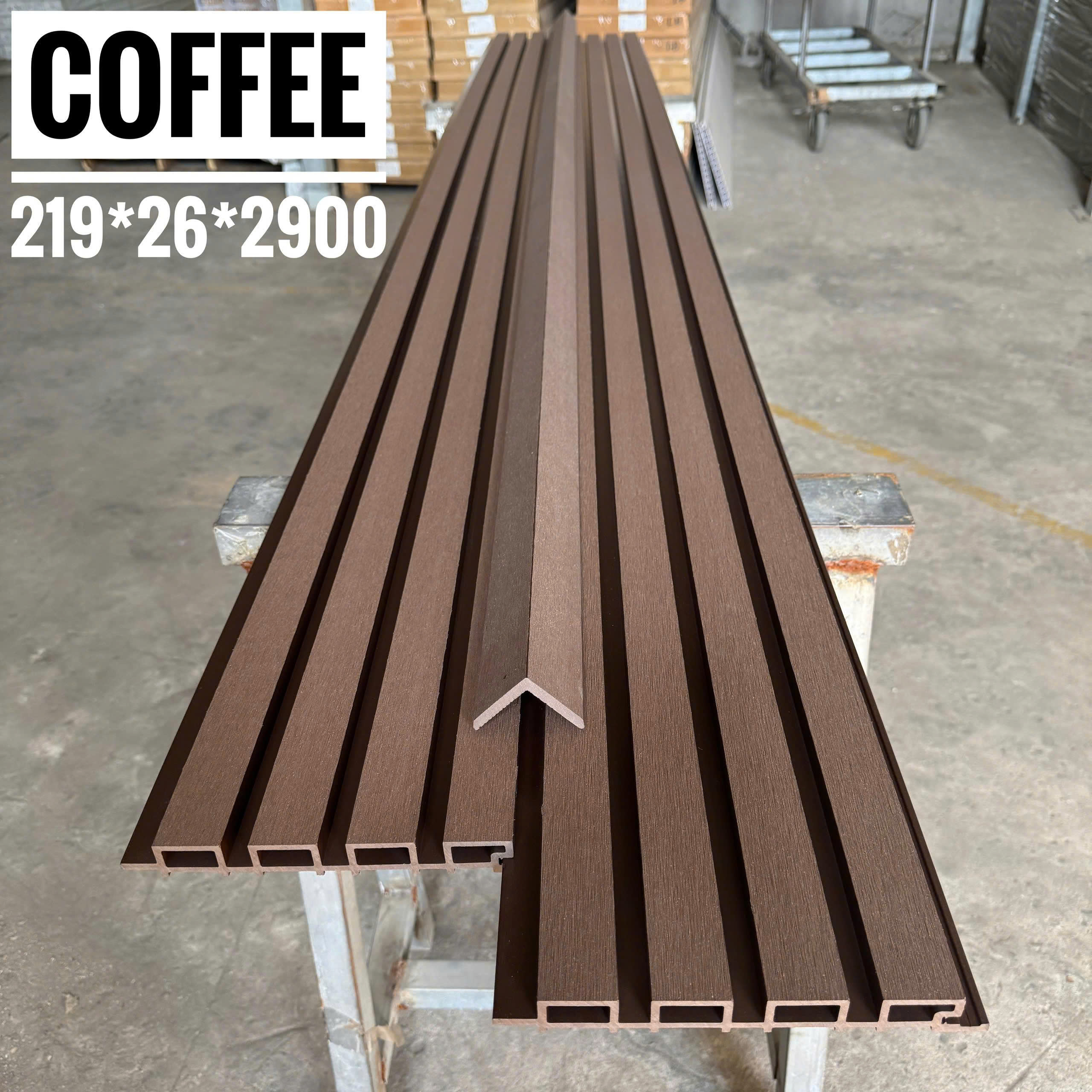 LAM 4 SÓNG NGOÀI TRỜI CAFFEE